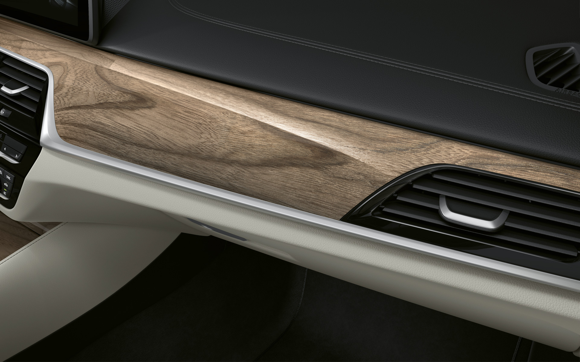 BMW Série 5 Berlina, G30, atualização, 2020, posto de condução em detalhe, frisos interiores em madeira nobre Sen, claro BMW Série 5 Berlina, G30, atualização, 2020, posto de condução em detalhe, frisos interiores em madeira nobre Sen, claro
