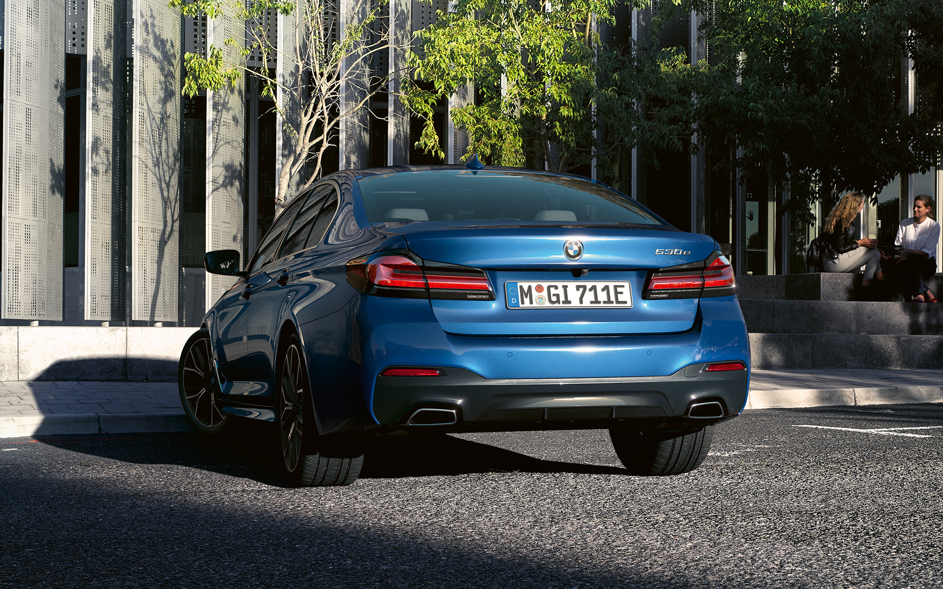 Faróis traseiros em 3D, BMW Série 5 Berlina, G30 Faróis traseiros em 3D, BMW Série 5 Berlina, G30, atualização, 2020, pintura azul Phytonic, grande plano da traseira